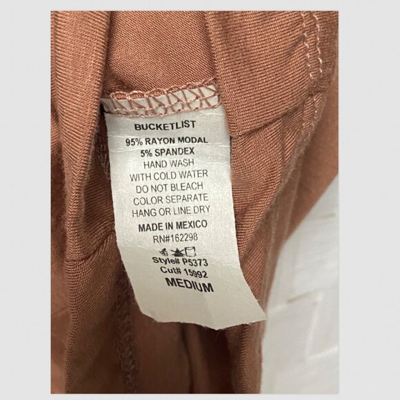 NWT Bucket List Brown Stretch Bicycle Shorts Size M - Picture 4 of 4